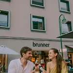 Stadthotel Brunner